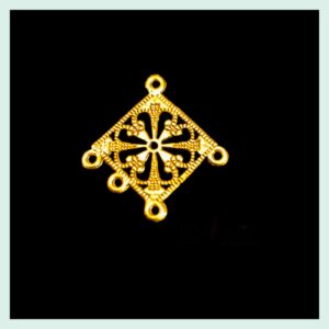 OXIG0018- 4 PCS PACK OF GOLDEN SQUARE GERMAN SILVER CHARMS