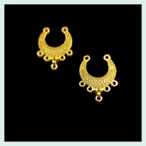 OXIG0038 -2 PAIRS GOLDEN TINY GERMAN SILVER BALI