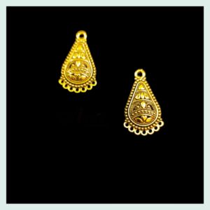 OXIG0039 -2 PAIRS GOLDEN TINY GERMAN SILVER BALI