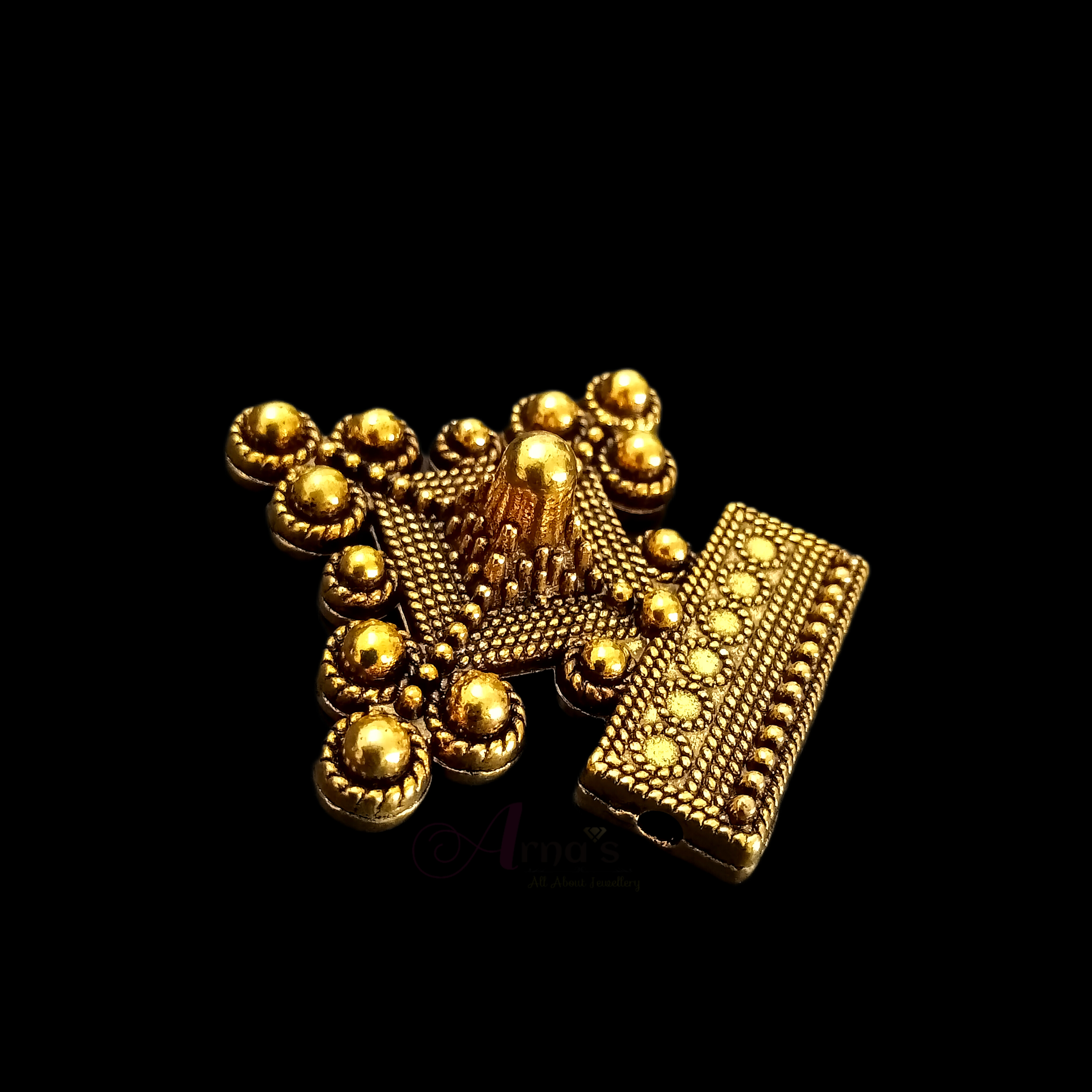OXIG0082- 1 PC PACK OF GOLDEN DESIGNER MOTIF GERMAN SILVER PENDANT