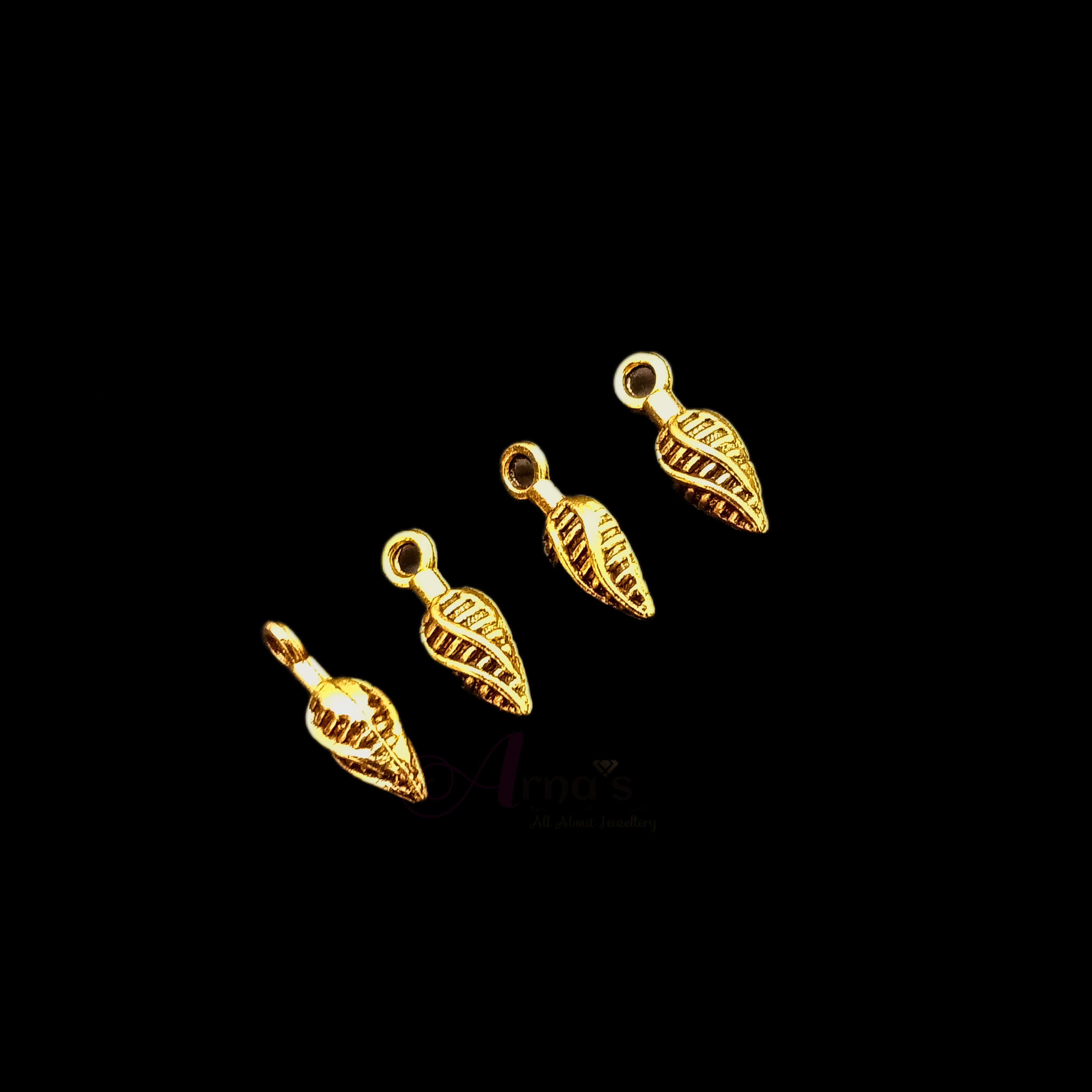 OXIG0091- 50 PCS PACK OF GOLDEN SMALL GERMAN SILVER PENDANT (20 GM)