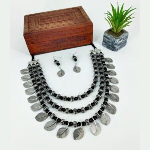 OXINECLASE0014 - ARNAS HANDCRAFTED SILVER & BLACK BEADS WITH OXIDIZED GERMAN SILVER PENDENT JEWELLERY SET